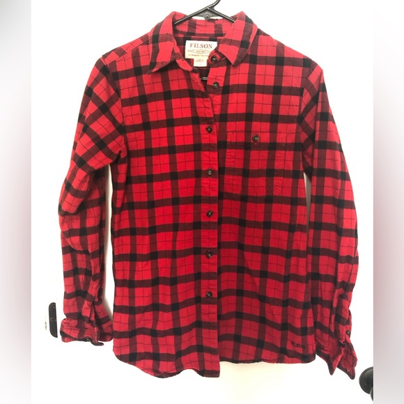 Women’s Filson red and black flannel shirt - Picture 2 of 3